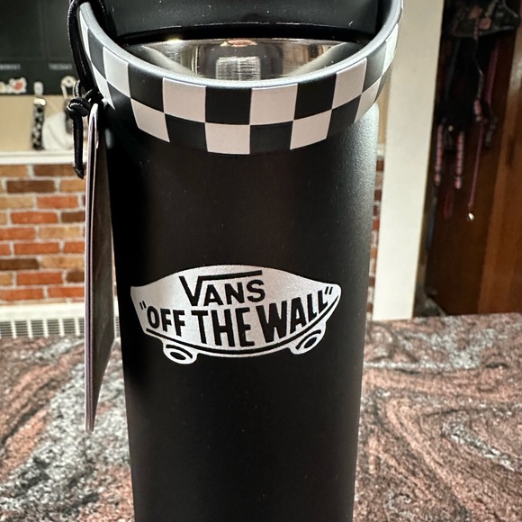 LIMITED EDITION NWT Hydroflask x Vans 24oz water bottle - Picture 7 of 10